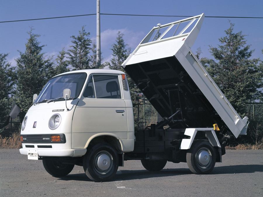  Mitsubishi Delica Truck 1968 года  (фото 2 из 3)